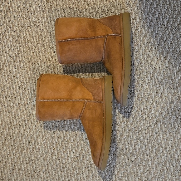 UGG Classic short - Picture 5 of 9